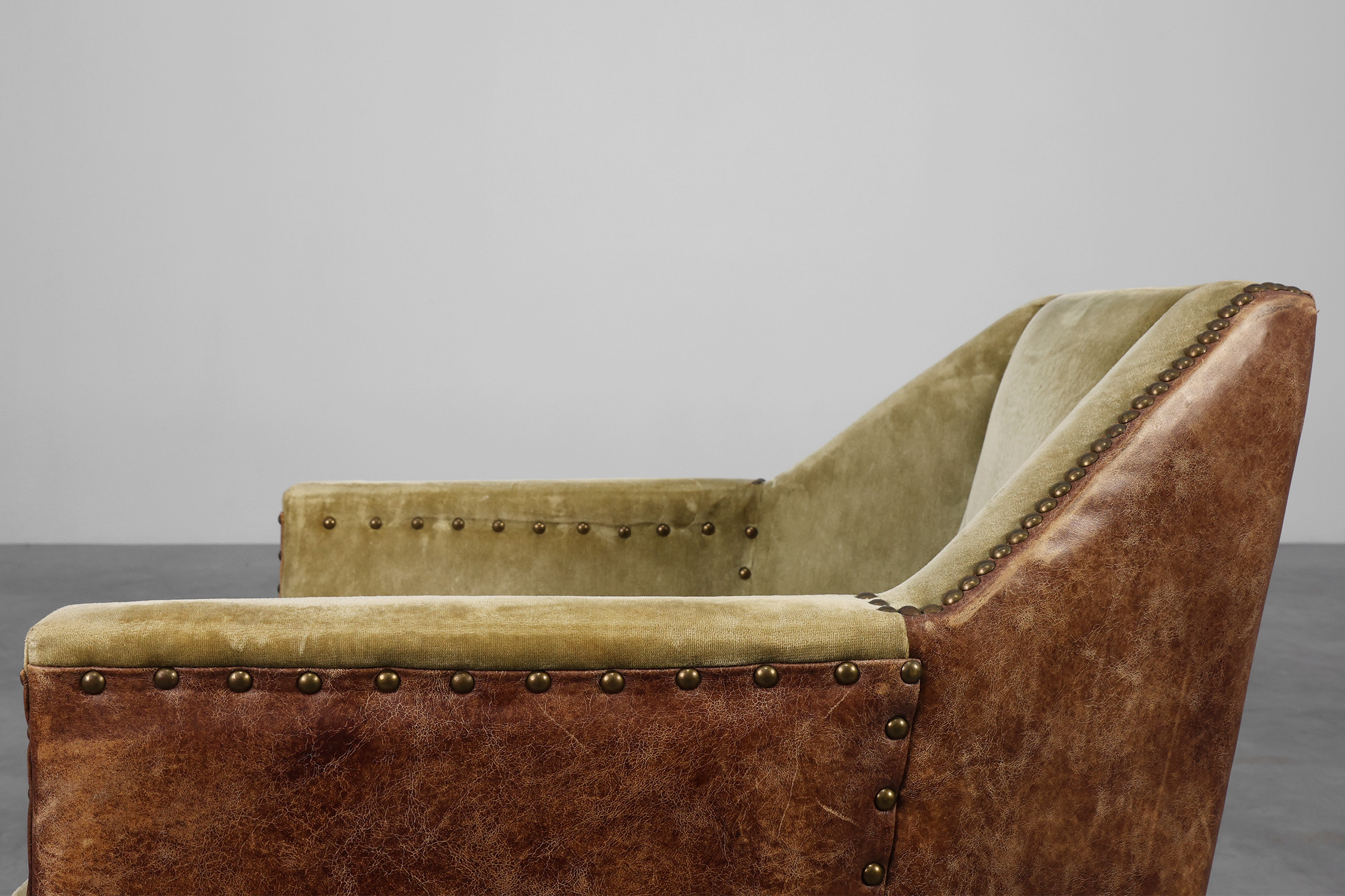 Sculptural Art Deco Armchair, France 1930sthumbnail